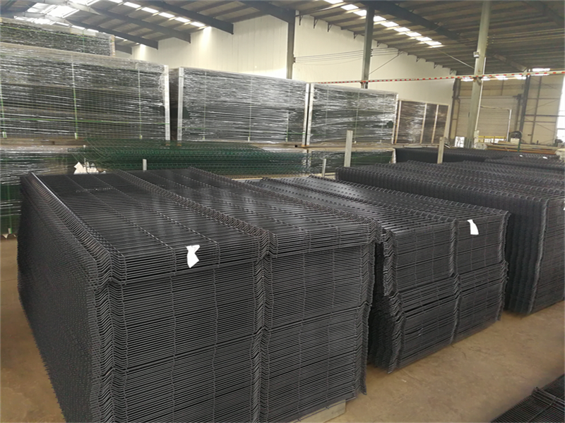 Curvy Welded Mesh Panels