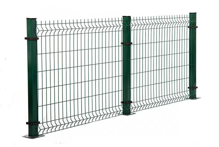 Curvy welded mesh panels